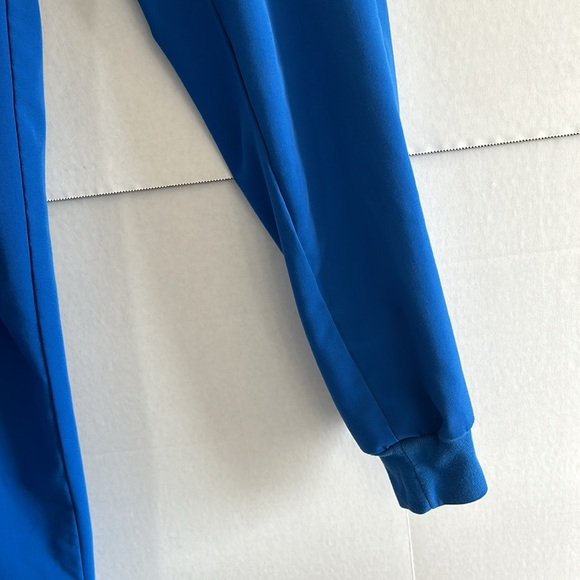 Figs womens scrubs set top S bottoms XS blue technical collection - Picture 8 of 9